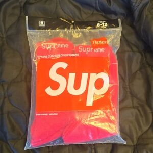 Supreme x Hanes Vibrant Pink Crew Socks